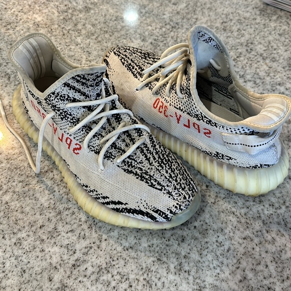 Yeezy x adidas Boost 350 V2 Zebra Low Top Sneakers
From the 2017 Collection - Picture 3 of 3
